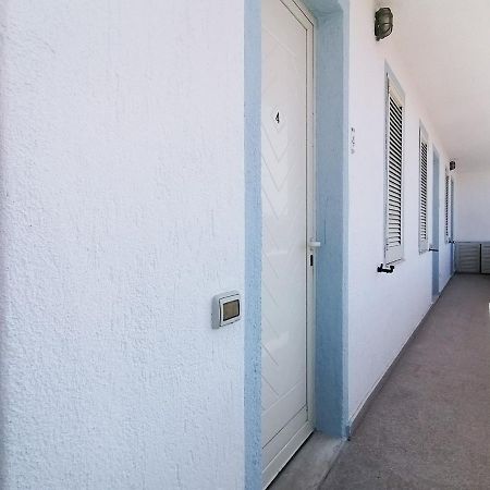 Residence Levante サンタ・テレーザ・ガッルーラ エクステリア 写真